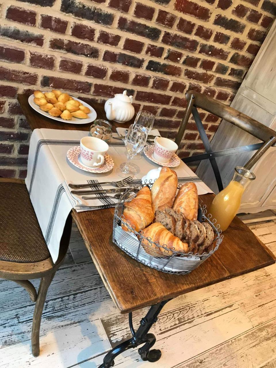 ボーヴェ La Parenthese Epicurienne Bed & Breakfast エクステリア 写真