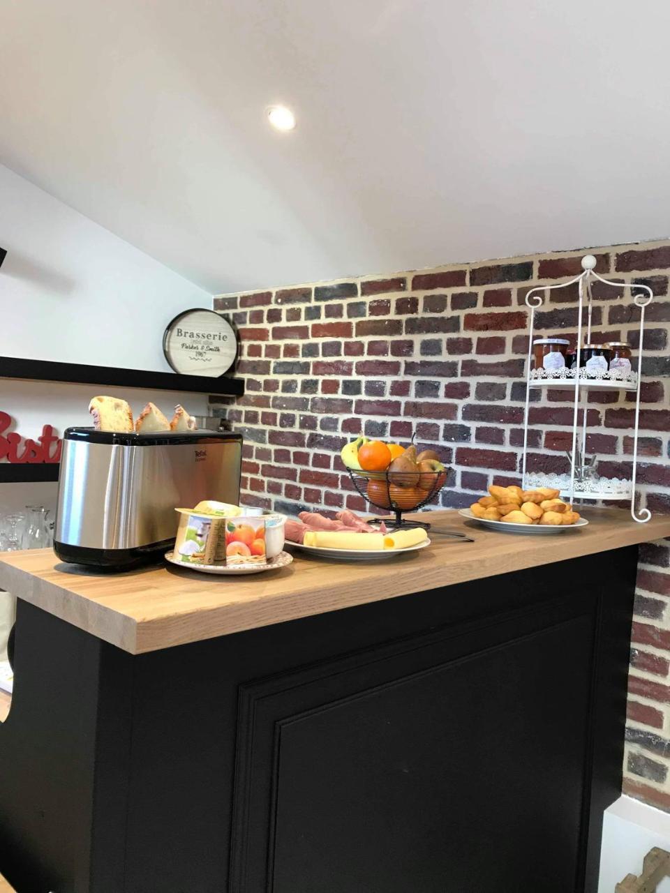 ボーヴェ La Parenthese Epicurienne Bed & Breakfast エクステリア 写真